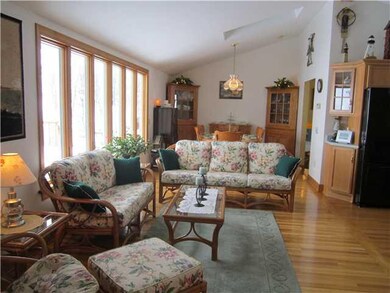 Living Room RELAX and Enjoy Conversation  in the S