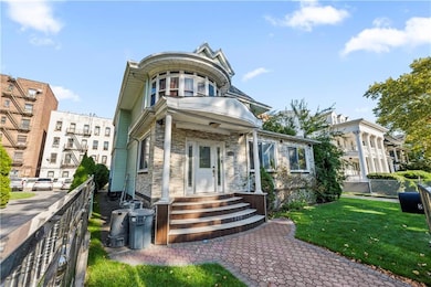 235 E 19th St, Brooklyn, NY 11226 - photo 3