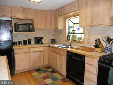 805 Lakeview Ln, Boyce, VA 22620 - photo 7