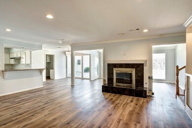 671 Ramblewood Rd, Houston, TX 77079 - photo 6