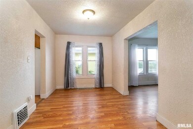 2007 Mound St, Davenport, IA 52803 - photo 3