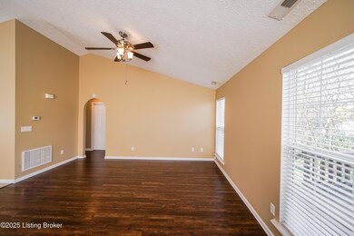 7813 Bridlewood Place, Louisville, KY 40228 - photo 4