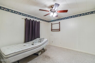 301 Crestline-4