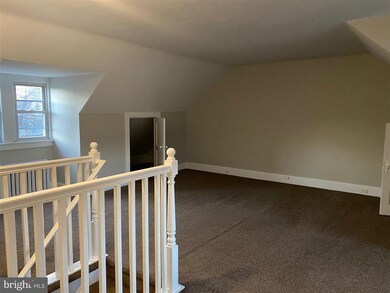 21 S Park Rd, Reading, PA 19610 - photo 6