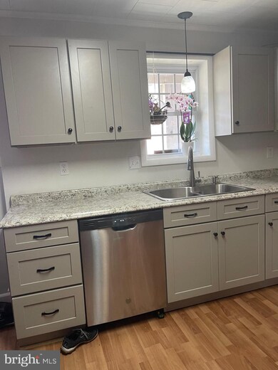 126 S 3rd St, Saint Clair, PA 17970 - photo 3