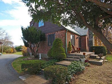 71 Kane Ave, Middletown, RI 02842 - photo 4