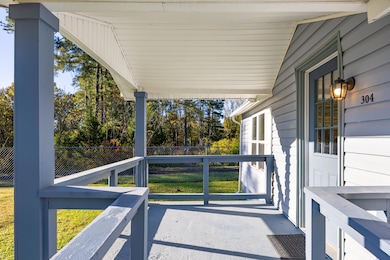 304 John Thompson Rd