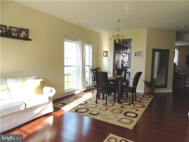 163 S Savanna Dr, Pottstown, PA 19465 - photo 2