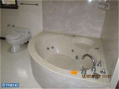 4657 E Mill Hill Rd, East Greenville, PA 18041 - photo 6