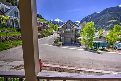 06 - Porch View