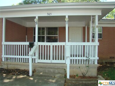 305 Oak St, Copperas Cove, TX 76522 - photo 2