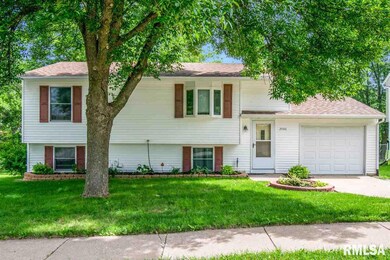 2506 W 56th St, Davenport, IA 52806 - photo 2