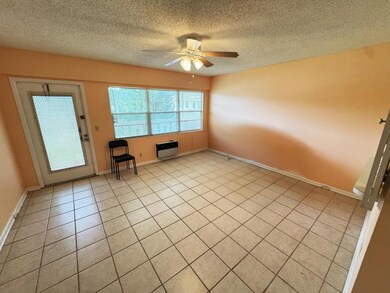 119 Dorset C, Boca Raton, FL 33434 - photo 4