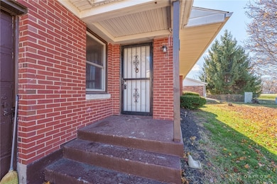 7 N Marshall Rd, Middletown, OH 45042 - photo 4