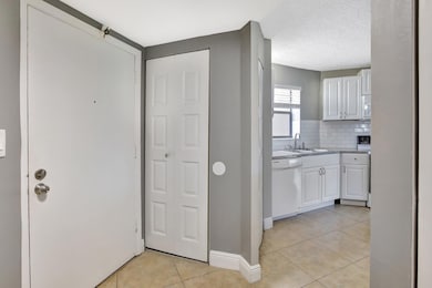 6855 W Broward Blvd unit 406, Plantation, FL 33317 - photo 2