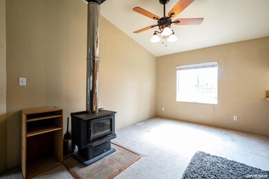 182 9th St, Lyons, OR 97358 - photo 5