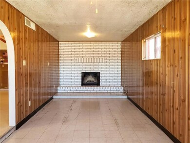 308 Mccarthy Ave, El Paso, TX 79915 - photo 4