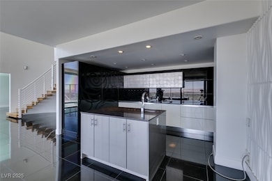 Regency Towers unit 28D, Las Vegas, NV 89109 - photo 5