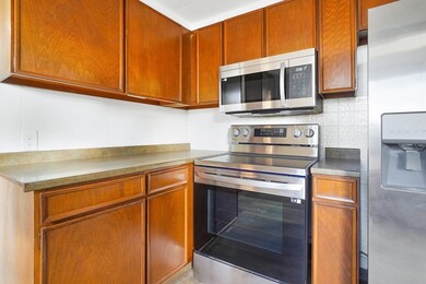 12 Temple St, Holyoke, MA 01040 - photo 6