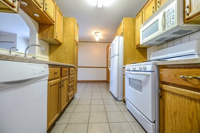 1276 Prairie Ave unit C, Glendale Heights, IL 60139 - photo 7