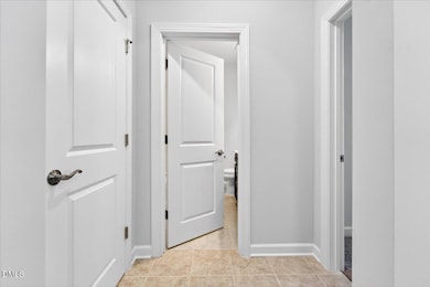 609 Crooked Pine Dr, Cary, NC 27519 - photo 4