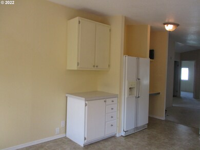 1111 SE 3rd Ave unit 59, Canby, OR 97013 - photo 7