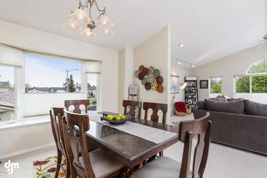 Dining Area 20190520-DW-42765-FULL