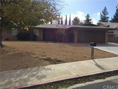 16155 Pebble Beach Dr, Victorville, CA 92395 - photo 3