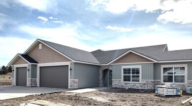 627 Clear Springs St, Burley, ID 83318 - photo 3