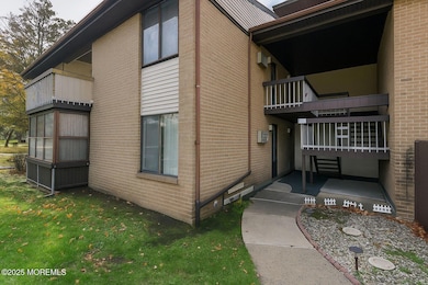 24 Meadow Green Cir unit A, Manalapan, NJ 07726 - photo 2