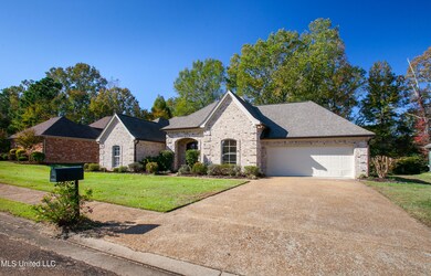 725 Creston Dr-3
