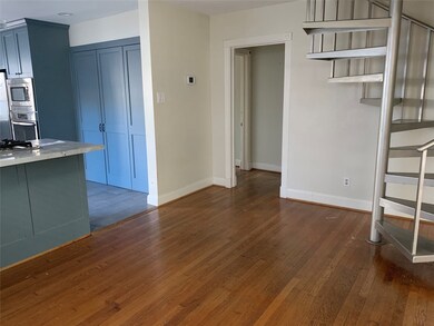 440 Cortlandt St, Houston, TX 77007 - photo 5