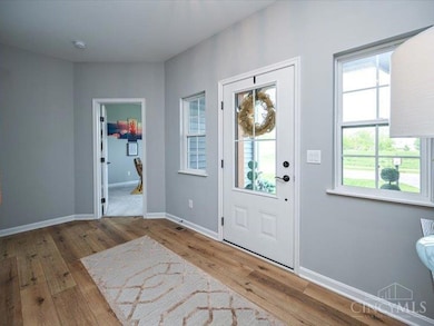 905 Garden View Cir, Morrow, OH 45152 - photo 5