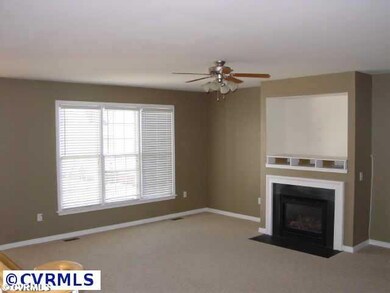 Den/Family/Great Room - Large family room with TV 