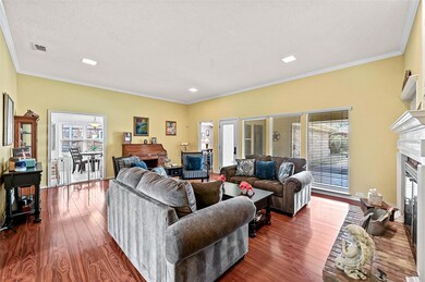2nd living room area.