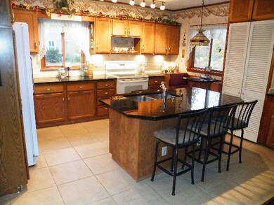 326 Riverside Dr, Lowell, MI 49331 - photo 6