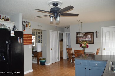 591 Deer Park Way, Mount Washington, KY 40047 - photo 7