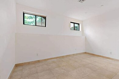 unlisted-address, Brooklyn, NY 11237 - photo 7