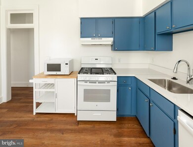 1047 Hollins St unit 2, Baltimore, MD 21223 - photo 3