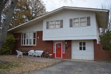 915 Sherwood Ave, Marysville, OH 43040 - photo 2