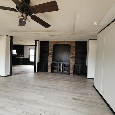 167 Betty Dr, Tecumseh, OK 74873 - photo 2