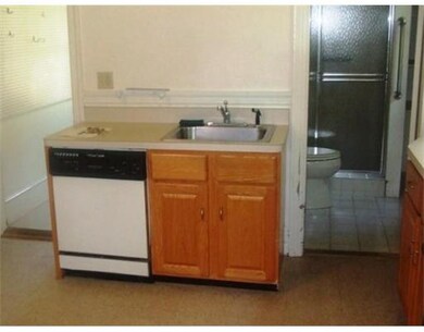 51 Liberty St unit R, Plymouth, MA 02360 - photo 4