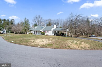 508 Oakcrest Ln, Wallingford, PA 19086 - photo 3