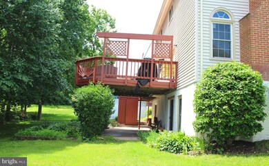 9009 Scott St, Springfield, VA 22153 - photo 2