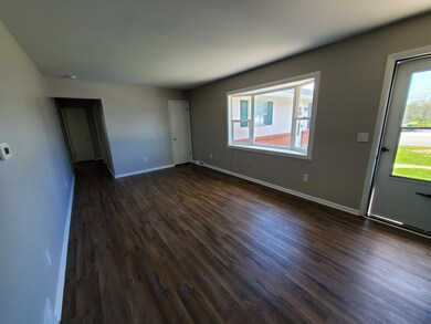 3714 Clime Rd, Columbus, OH 43228 - photo 3