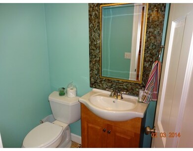 8 Merlin Ct, Worcester, MA 01602 - photo 4