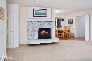 Living Room_DMD_7562-SMALL