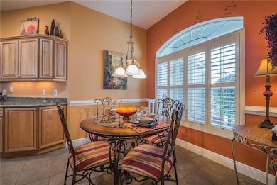 Light & Bright eat in kitchen with large window an
