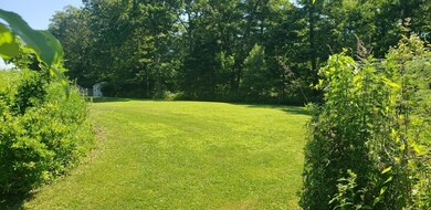 694 Potomska Rd, South Dartmouth, MA 02748 - photo 5