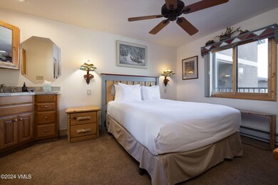 vantage_point_503_interior_bed02